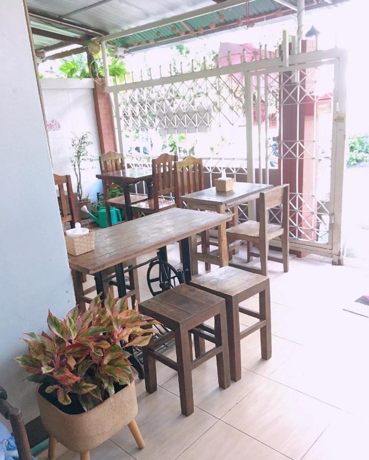 Wayside Guesthouse Chiang Mai Exterior foto